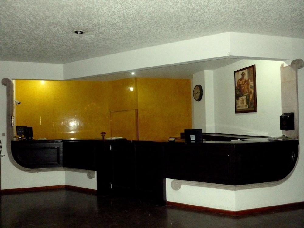 Hotel Excelencia De America Moroleon Exterior photo